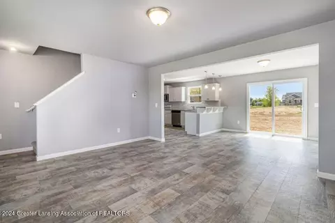 13802 Kaleidoscope Dr, Dewitt, MI 48820 photo 2