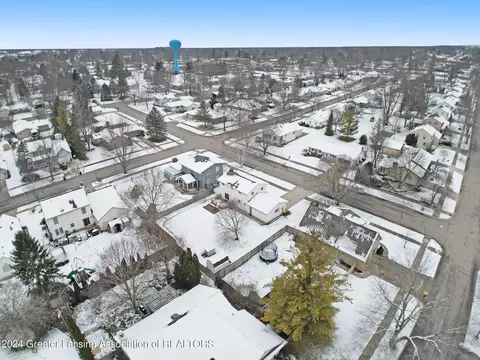 602 E Oak St, Saint Johns, MI 48879 photo 23