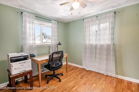 602 E Oak St, Saint Johns, MI 48879 photo 14