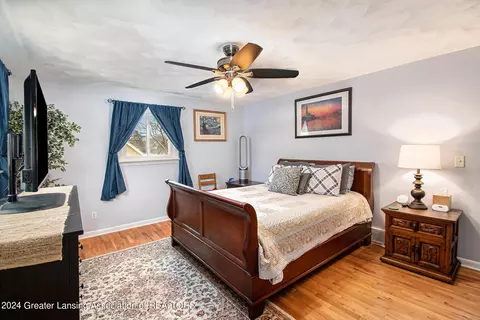602 E Oak St, Saint Johns, MI 48879 photo 11