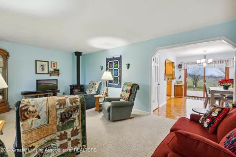 3055 E Round Lake Rd, Dewitt, MI 48820 photo 7
