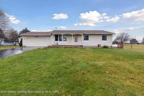 3055 E Round Lake Rd, Dewitt, MI 48820 photo 3