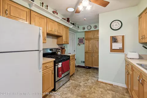 3055 E Round Lake Rd, Dewitt, MI 48820 photo 16