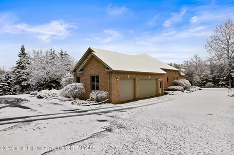 15700 Nectar Ln, Haslett, MI 48840 photo 10