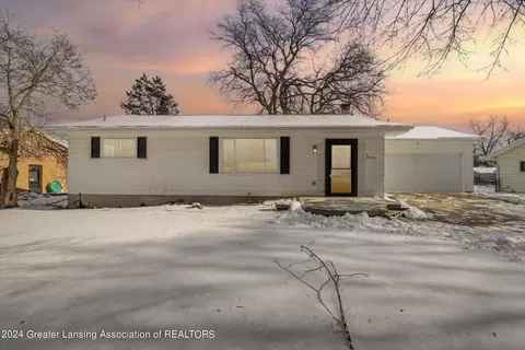 6129 Marscot Dr, Lansing, MI 48911