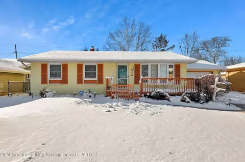 1617 Ravenswood Dr, Lansing, MI 48917