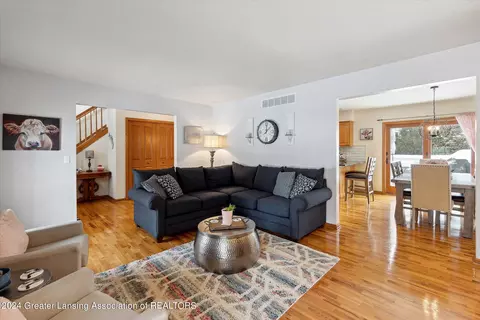 2562 Brookview Ln, Dewitt, MI 48820 photo 10