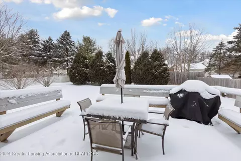 2562 Brookview Ln, Dewitt, MI 48820 photo 14