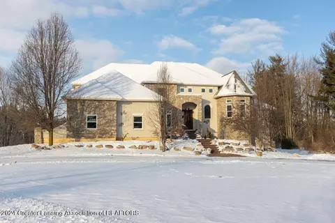 4770 W Clark Rd, Lansing, MI 48906