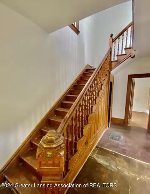 311 E 313 E Higham St, Saint Johns, MI 48879 photo 7