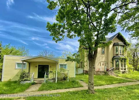 311 E 313 E Higham St, Saint Johns, MI 48879 photo 3