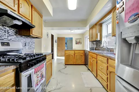 3705 Springbrook Ln, Lansing, MI 48917 photo 8
