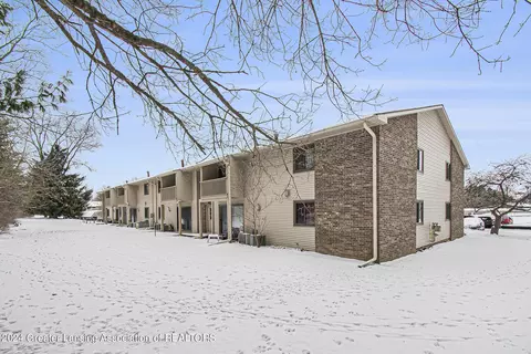 1715 Maple Ridge Rd # 4, Haslett, MI 48840