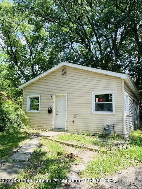1207 Bensch St, Lansing, MI 48912