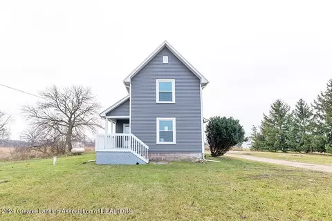 10105 W Howe Rd, Eagle, MI 48822