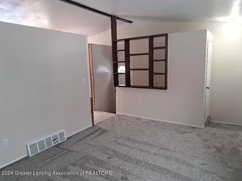 4131 Heathgate Dr, Lansing, MI 48911 photo 6
