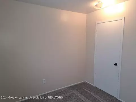 4131 Heathgate Dr, Lansing, MI 48911 photo 13