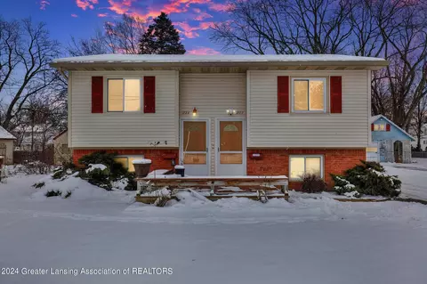 1882 Walnut St, Holt, MI 48842