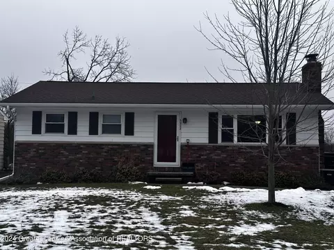 5323 S Washington Ave, Lansing, MI 48911