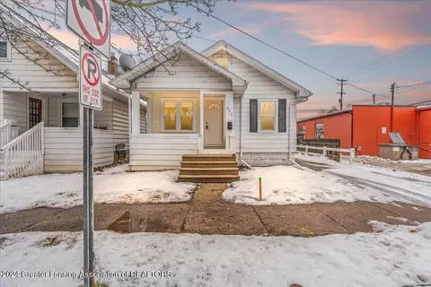 637 N Foster Ave, Lansing, MI 48912
