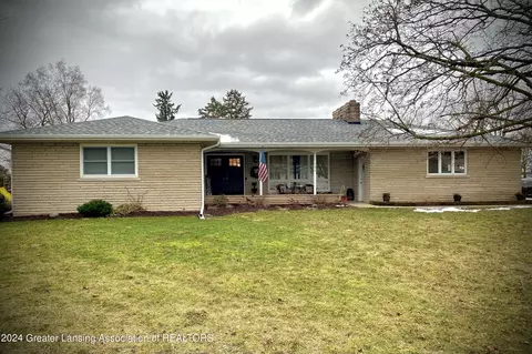 195 Kent St, Sunfield, MI 48890