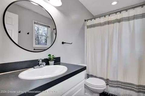 2900 Forest Rd, Lansing, MI 48910 photo 27