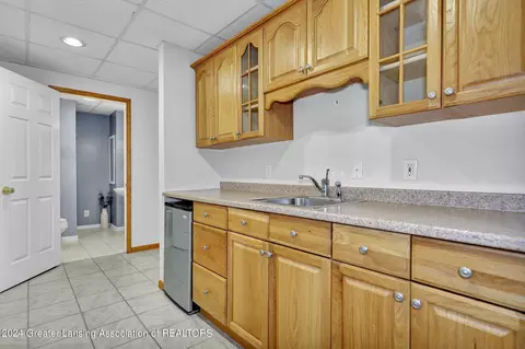 2900 Forest Rd, Lansing, MI 48910 photo 22
