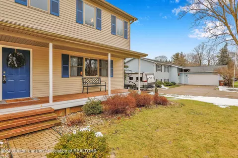 2900 Forest Rd, Lansing, MI 48910 photo 4