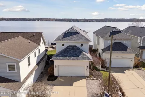 6056 Columbia St, Haslett, MI 48840