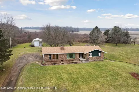 4713 Pares Rd, Dimondale, MI 48821 photo 4