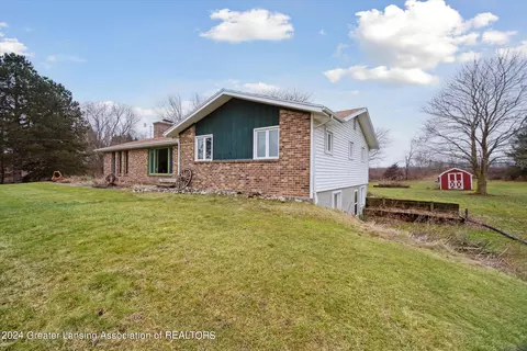 4713 Pares Rd, Dimondale, MI 48821 photo 6