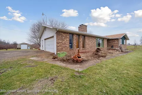 4713 Pares Rd, Dimondale, MI 48821 photo 7