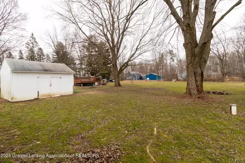 415 Dean Dr, Owosso, MI 48867 photo 8