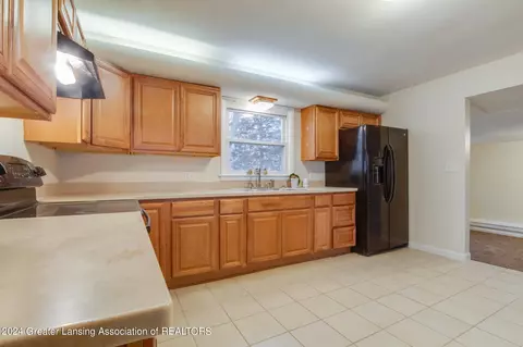 415 Dean Dr, Owosso, MI 48867 photo 14