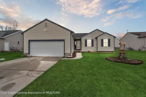 505 Remway Dr #38, Potterville, MI 48876