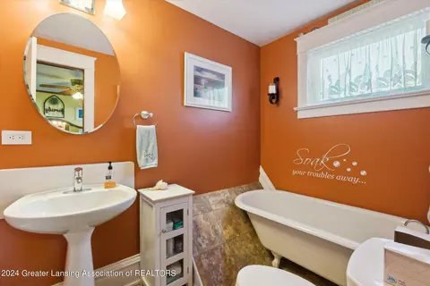 Bath - 437 N Sorrell St, Fowler, MI 48835 photo 1 of 3
