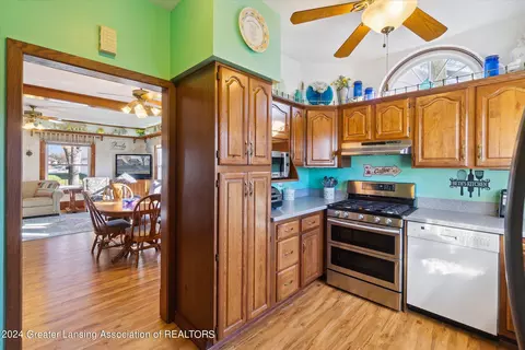 Kitchen - 437 N Sorrell St, Fowler, MI 48835 photo 3 of 3