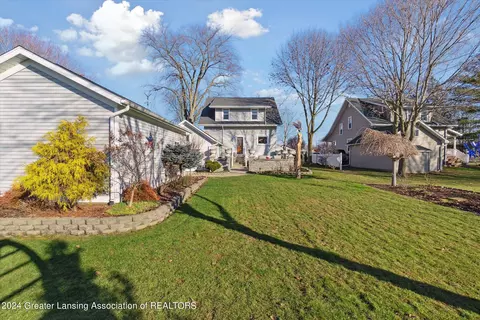 Exterior - 437 N Sorrell St, Fowler, MI 48835 photo 3 of 18