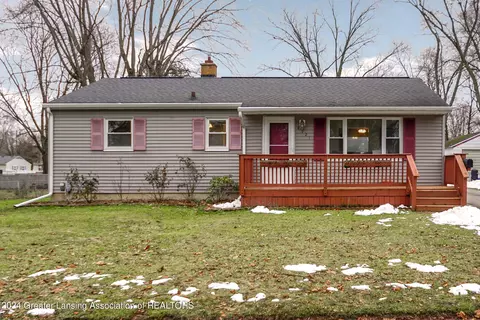 4921 Ora St, Lansing, MI 48910