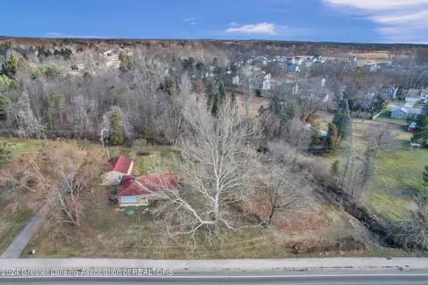 922 Haslett Rd, Haslett, MI 48840 photo 1