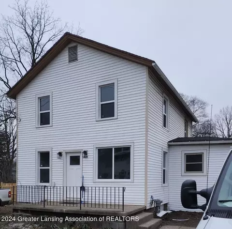 806 Chicago Ave, Lansing, MI 48915