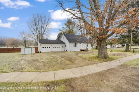 4927 Pardee Rd, Webberville, MI 48892