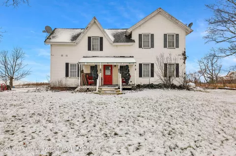 9106 S Cochran Rd, Olivet, MI 49076