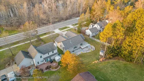 View/Area - 3903 W Herbison Rd, Dewitt, MI 48820 photo 2 of 9
