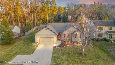 Exterior - 3903 W Herbison Rd, Dewitt, MI 48820 photo 1 of 16