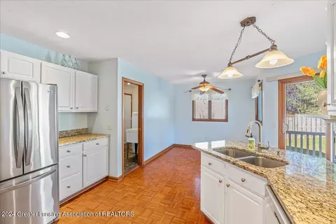 Kitchen - 3903 W Herbison Rd, Dewitt, MI 48820 photo 2 of 5