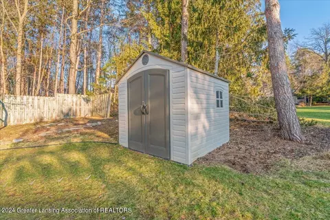 Exterior - 3903 W Herbison Rd, Dewitt, MI 48820 photo 10 of 16