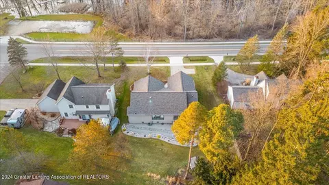View/Area - 3903 W Herbison Rd, Dewitt, MI 48820 photo 4 of 9