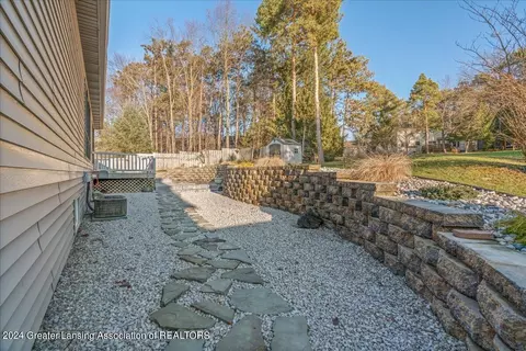 Exterior - 3903 W Herbison Rd, Dewitt, MI 48820 photo 15 of 16