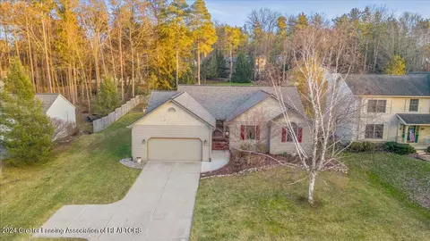 Exterior - 3903 W Herbison Rd, Dewitt, MI 48820 photo 16 of 16
